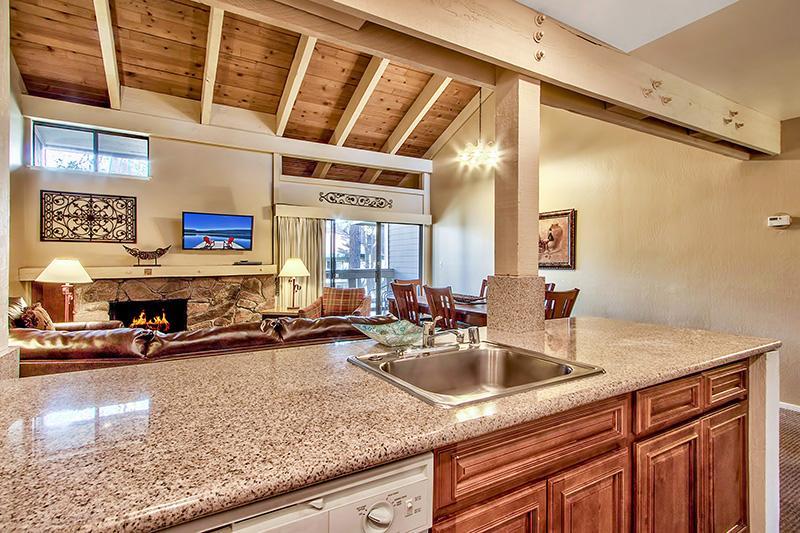 South Lake Tahoe Resort - Steps To Beach & Close To Heavenly Luaran gambar